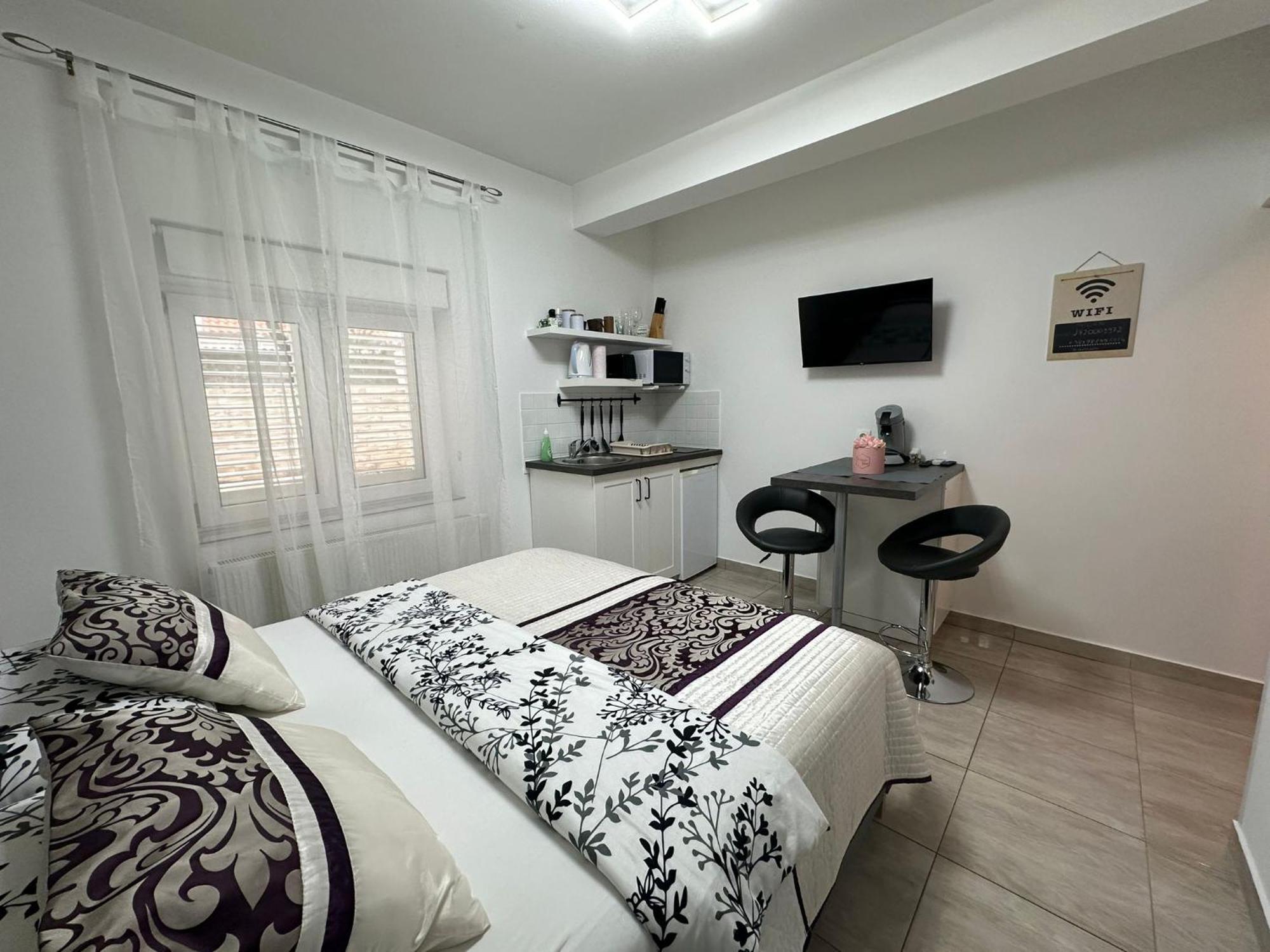 Apartments Prpic 1,Senj 塞尼 外观 照片