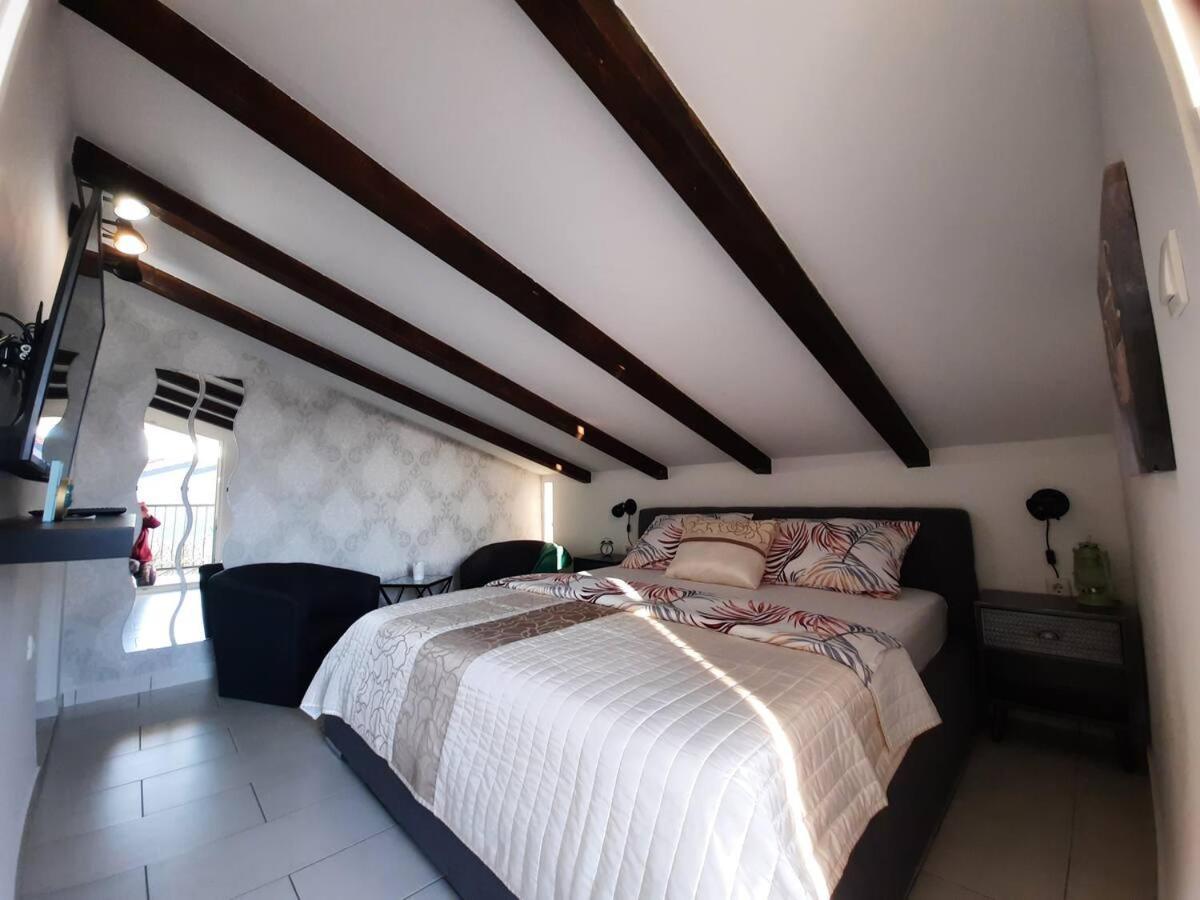 Apartments Prpic 1,Senj 塞尼 外观 照片