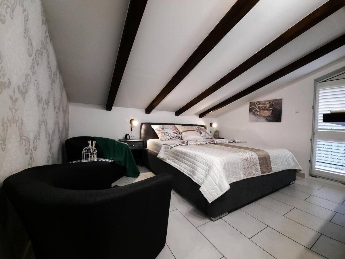 Apartments Prpic 1,Senj 塞尼 外观 照片