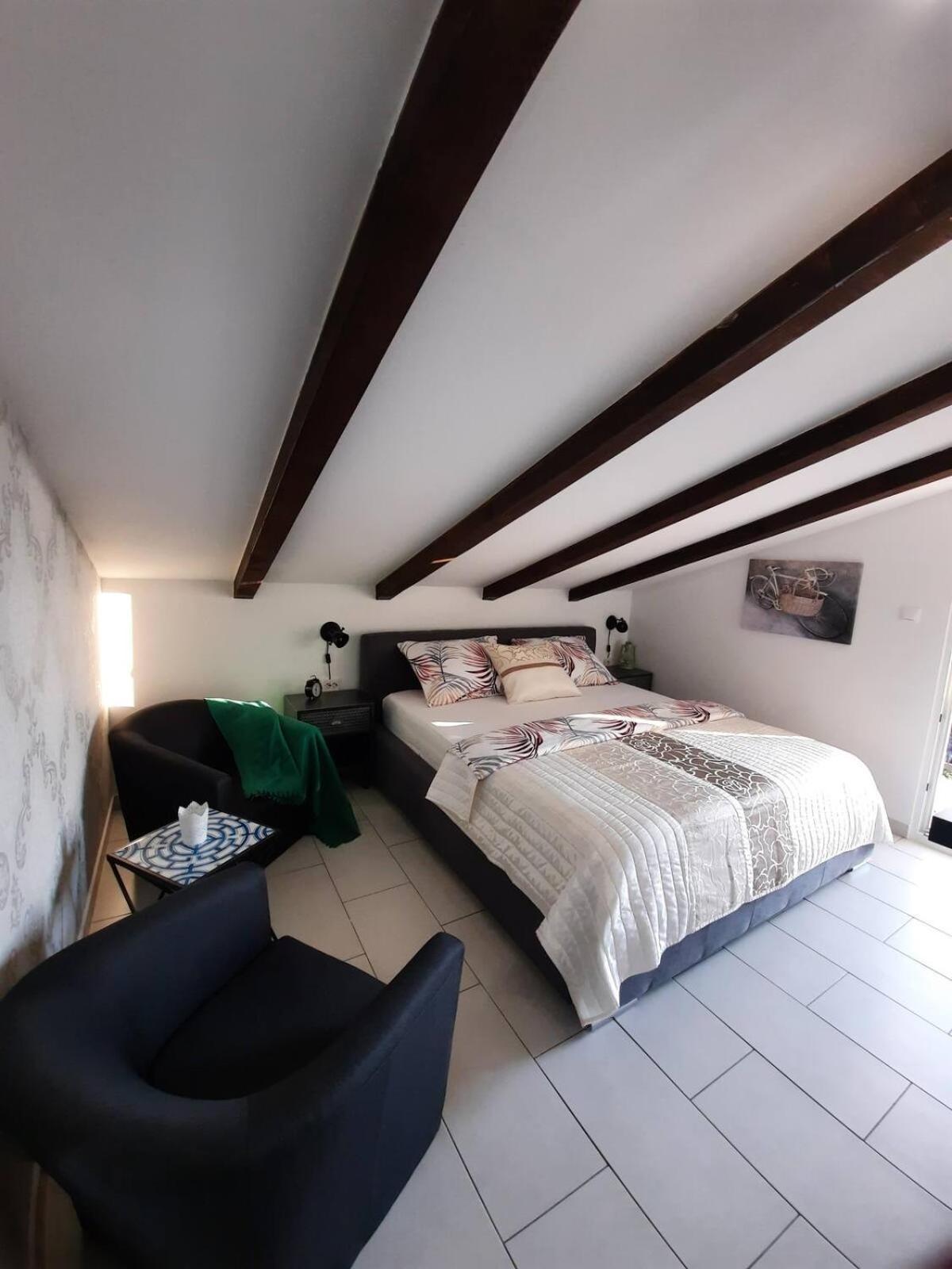 Apartments Prpic 1,Senj 塞尼 外观 照片