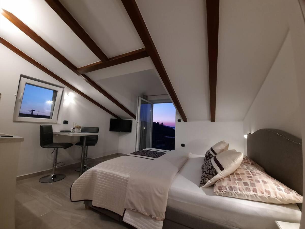 Apartments Prpic 1,Senj 塞尼 外观 照片
