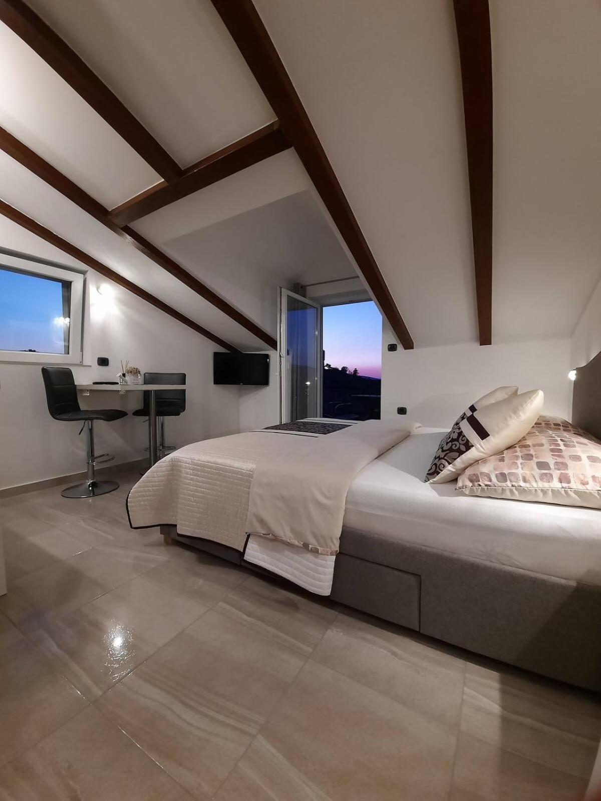 Apartments Prpic 1,Senj 塞尼 外观 照片