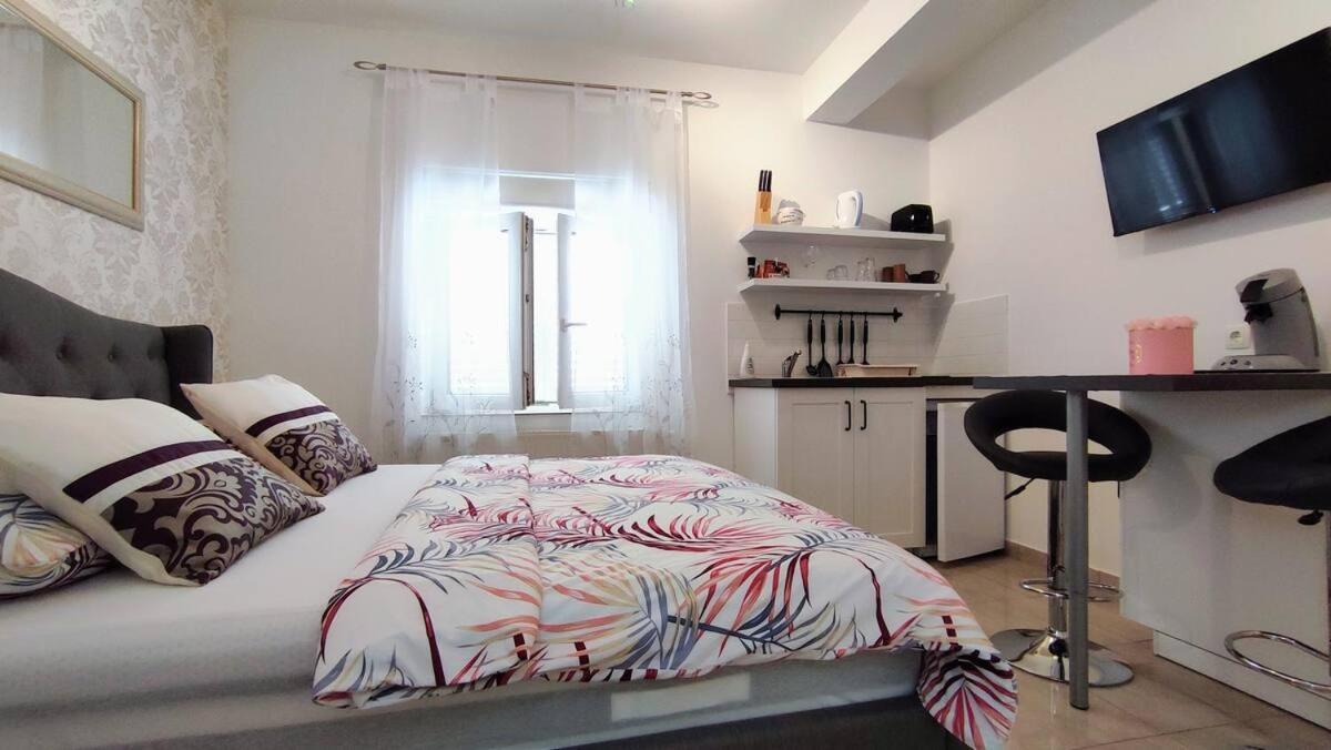 Apartments Prpic 1,Senj 塞尼 外观 照片